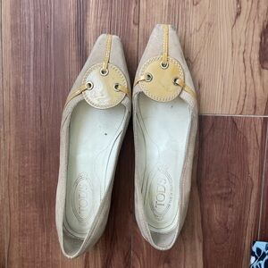 Tod's Vintage Women's Beige Suede Flats
